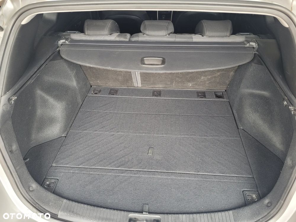 Hyundai i30 1.6 Comfort - 11