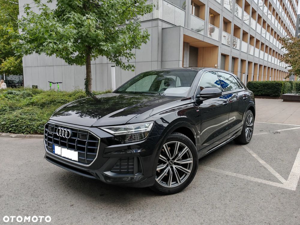 Audi Q8 - 1