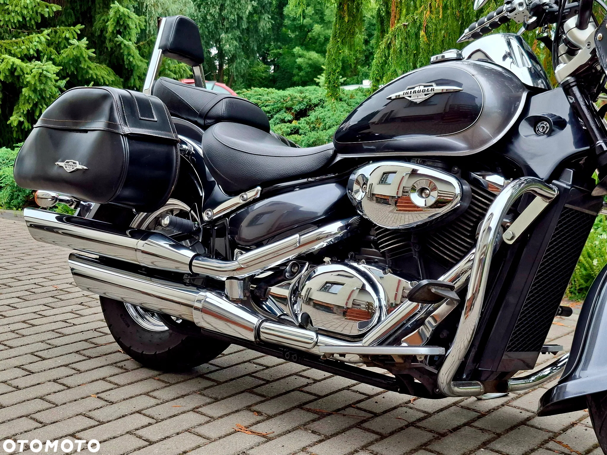 Suzuki Intruder - 3