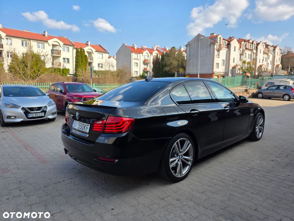 BMW Seria 5 528i xDrive Sport-Aut - 5