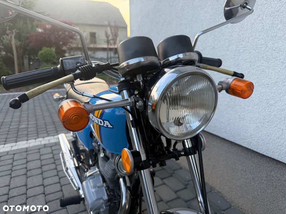 Honda CB - 15
