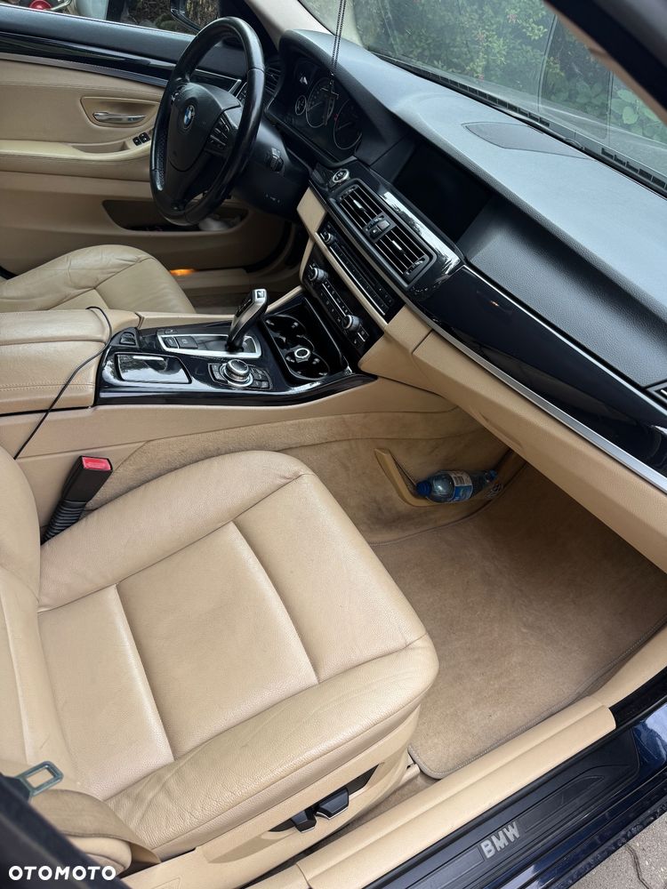 BMW Seria 5 520d - 14