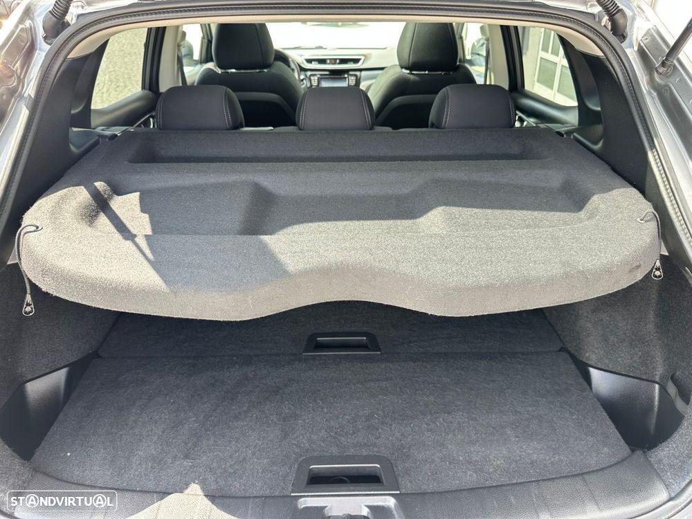 Nissan Qashqai 1.5 dCi N-Connecta 18 - 18