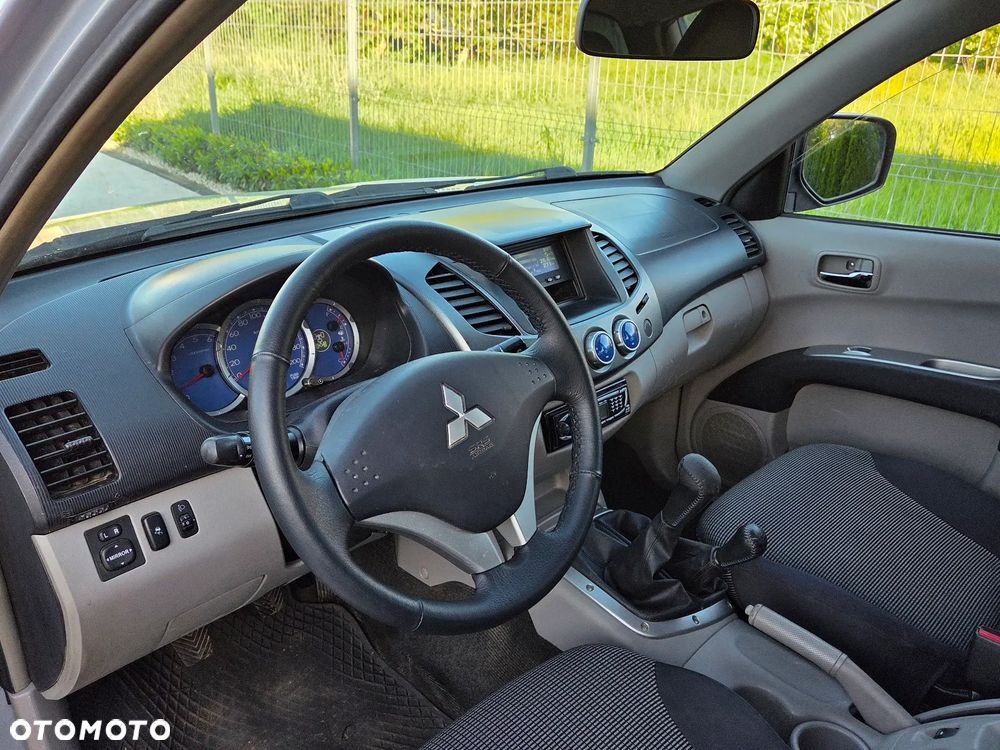Mitsubishi L200 Pick Up 4x4 Intense Double Cab - 5