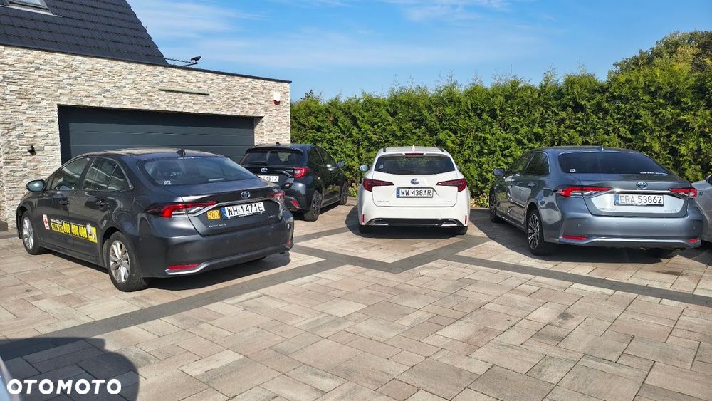 Toyota Corolla 1.8 Hybrid Executive - 18