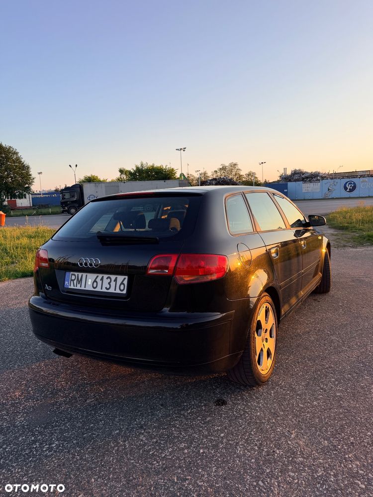 Audi A3 Sportback 2.0 TDI Ambiente - 5
