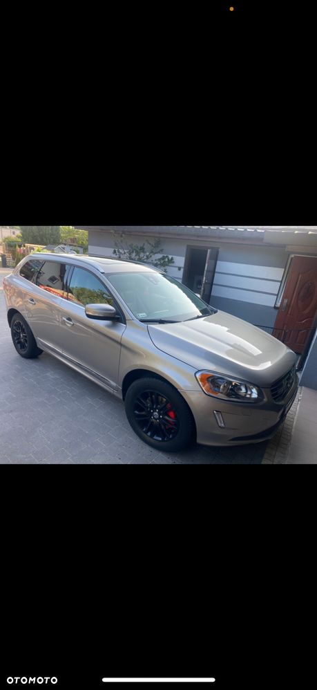 Volvo XC 60 T6 AWD Momentum - 24