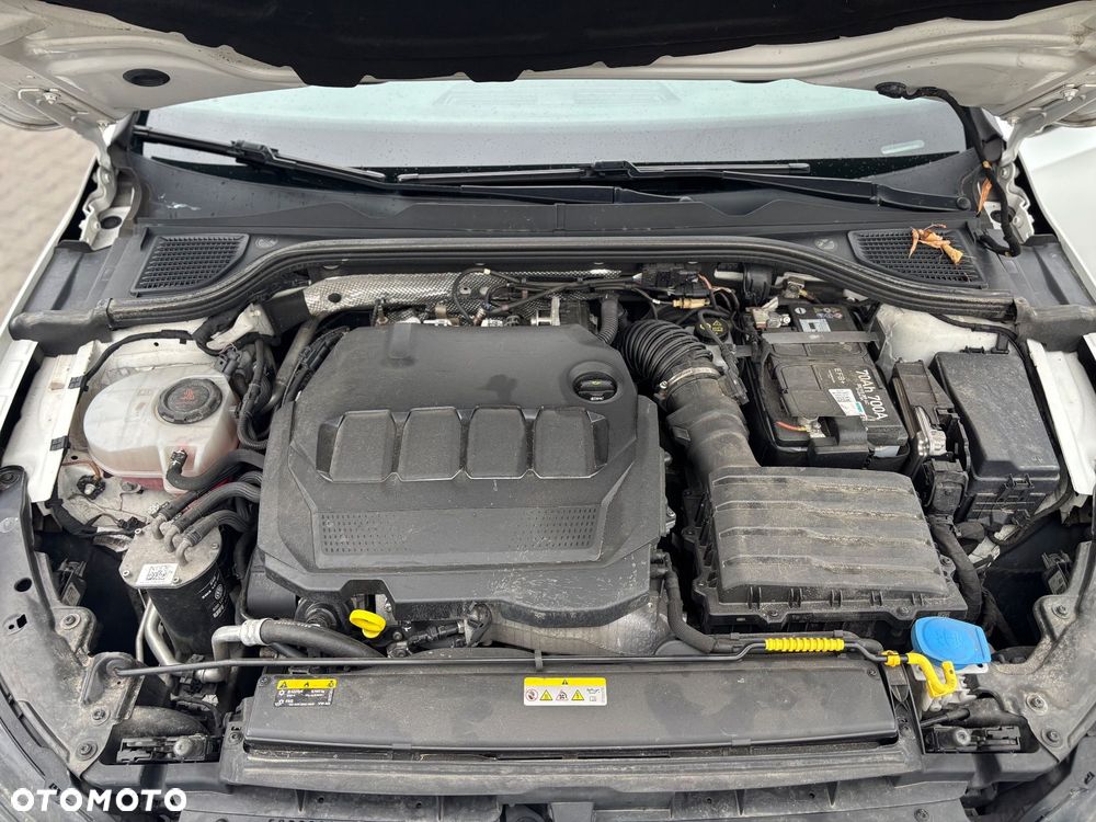 Volkswagen Golf 2.0 TDI SCR DSG Style - 13