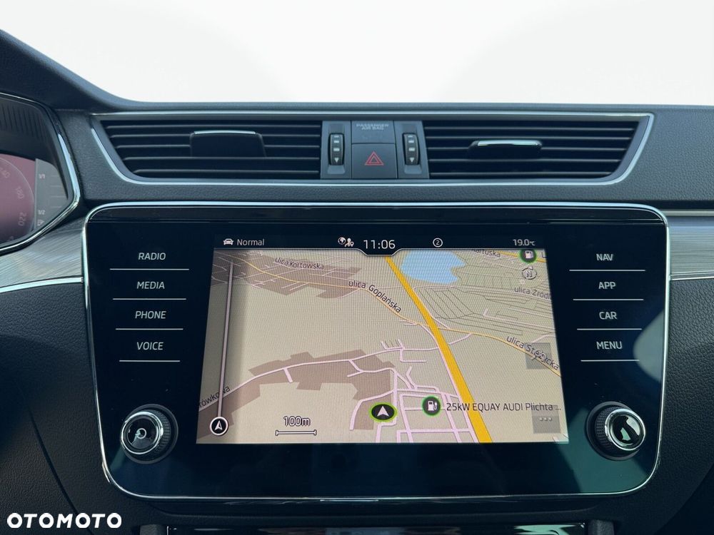 Skoda Superb 2.0 TDI SCR 4x4 Scout DSG - 18