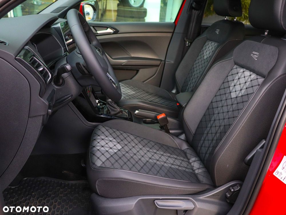 Volkswagen T-Cross - 14