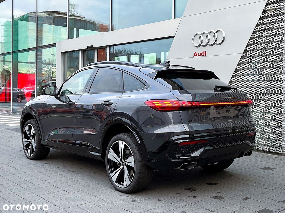 Audi Q5 Sportback - 3