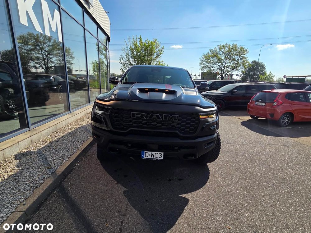 RAM 1500 - 12