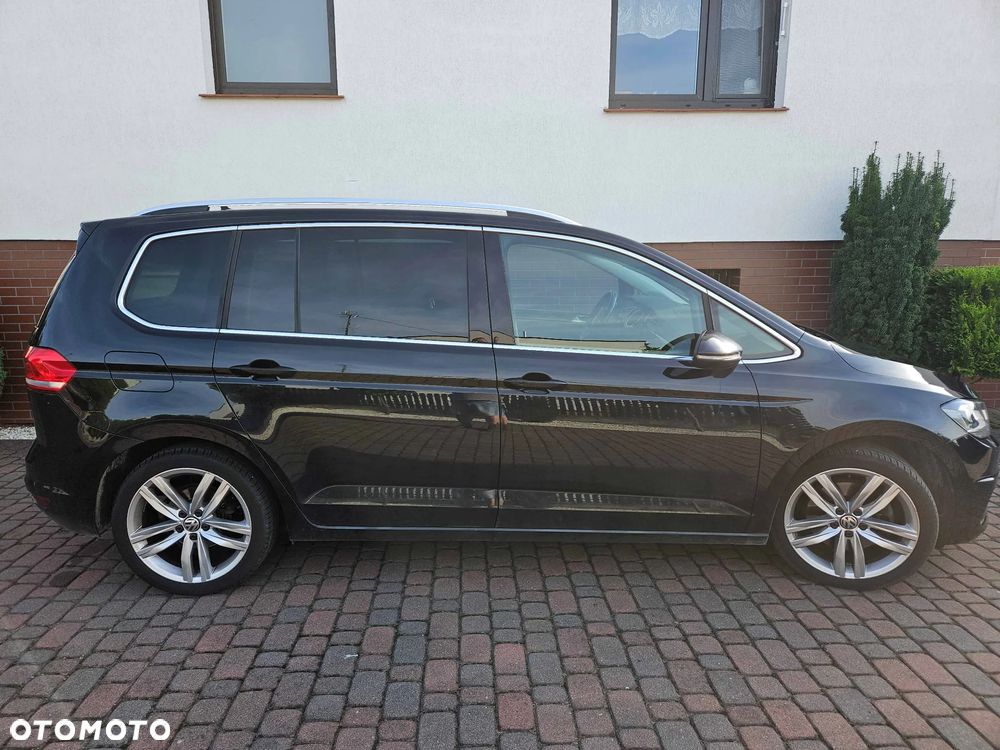 Volkswagen Touran 2.0 TDI BMT Comfortline DSG - 4