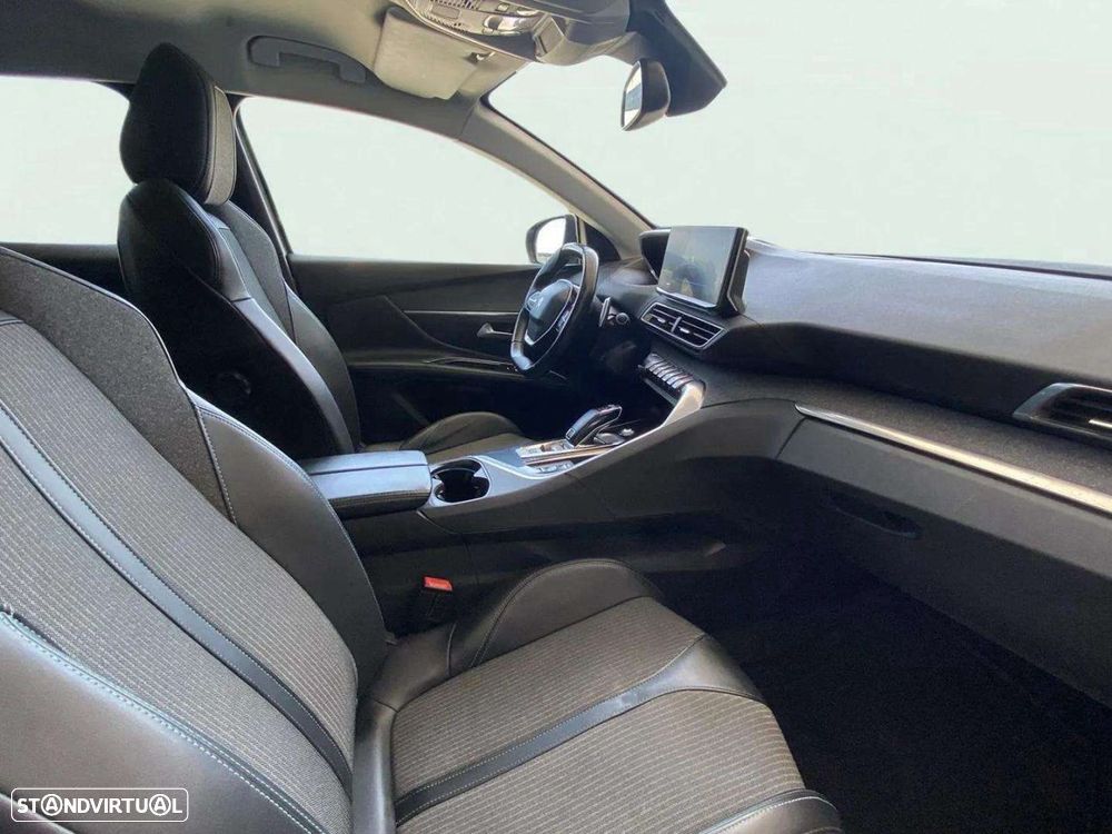 Peugeot 3008 1.5 BlueHDi Allure EAT8 - 10