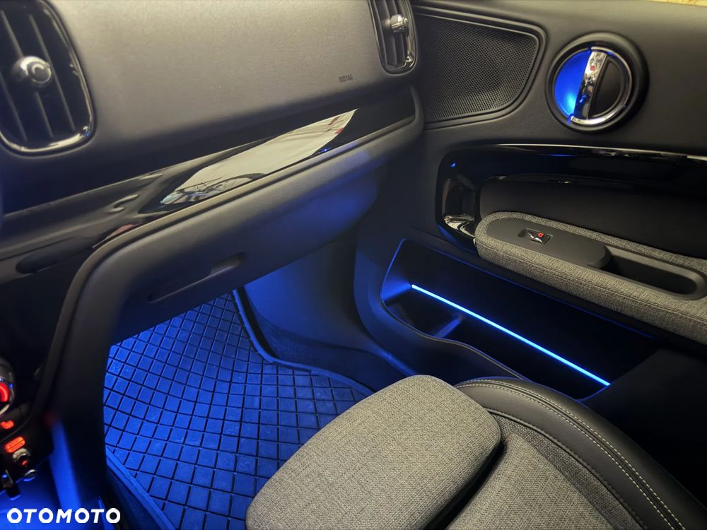 MINI Countryman Cooper Classic Trim - 13