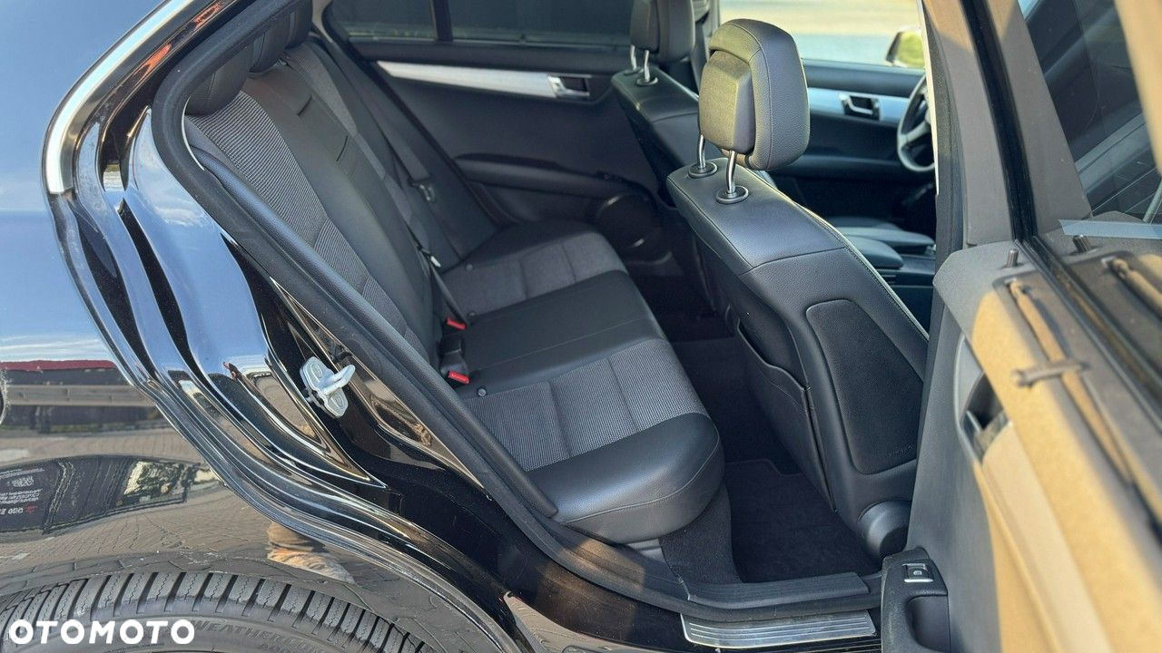 Mercedes-Benz Klasa C - 24