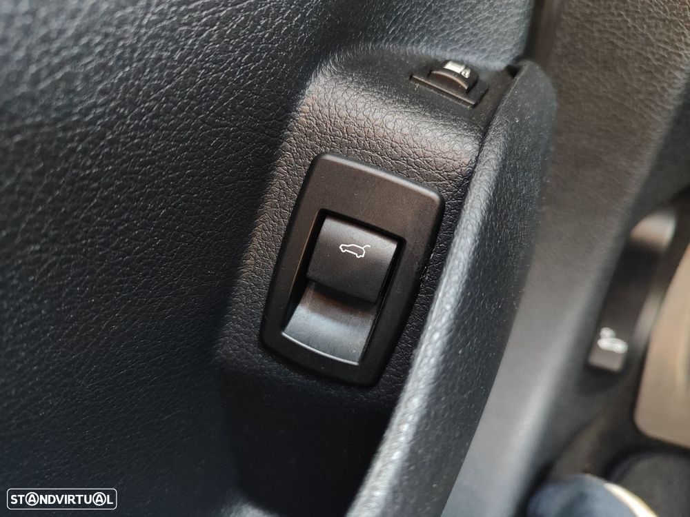 BMW 225xe Active Tourer Advantage - 16