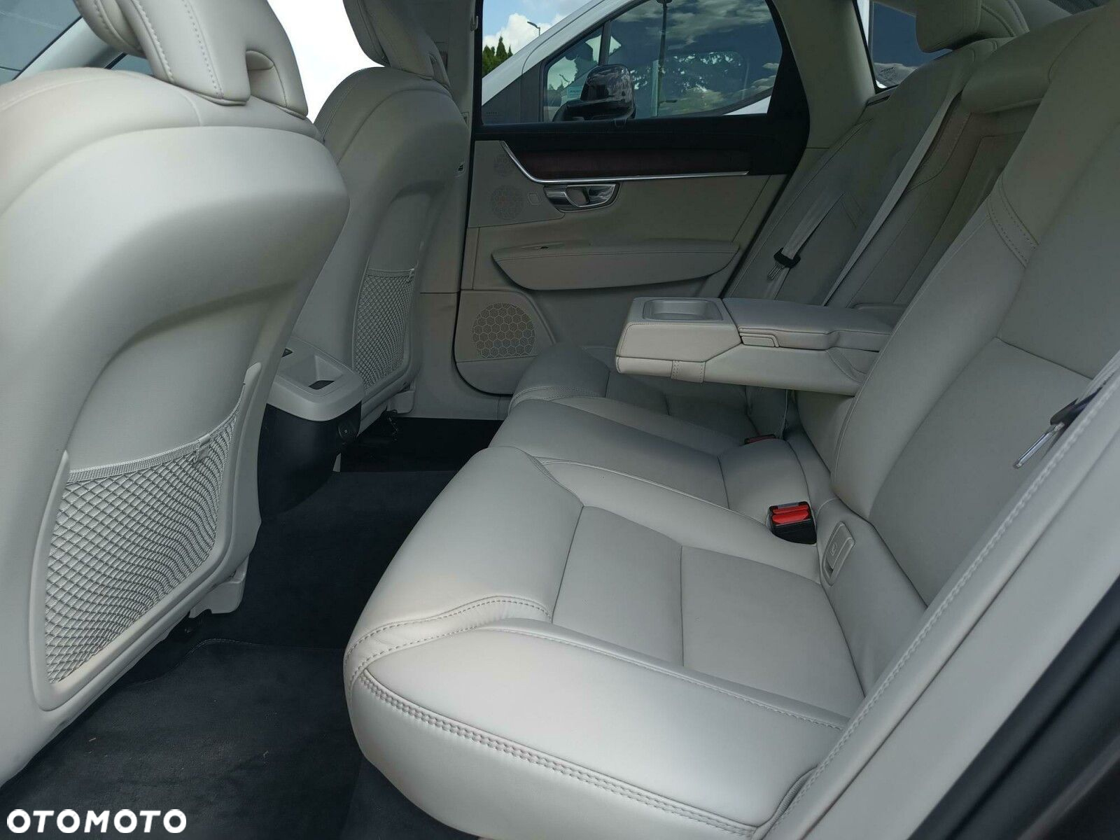 Volvo S90 - 17