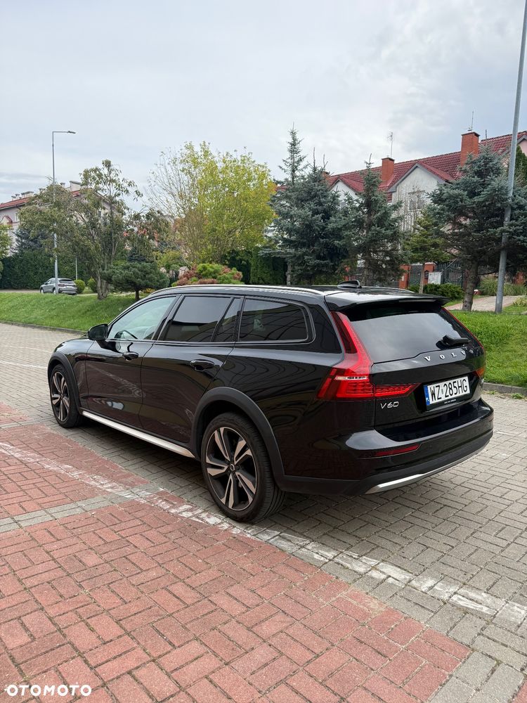 Volvo V60 Cross Country Plus B4 D AWD - 4