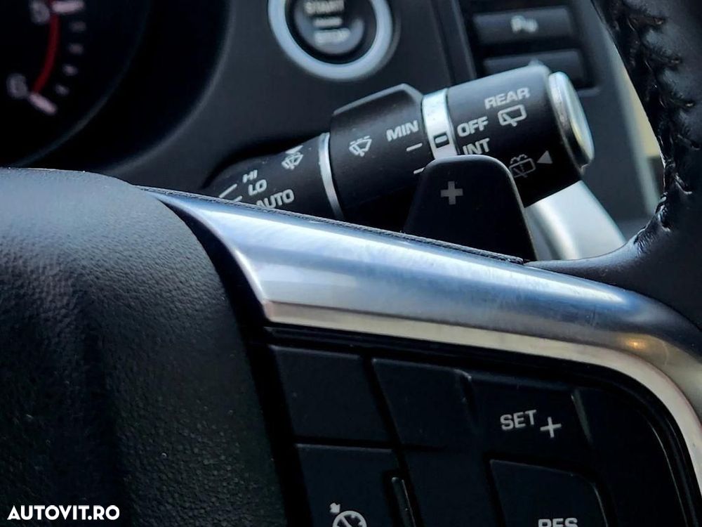 Land Rover Discovery Sport - 18