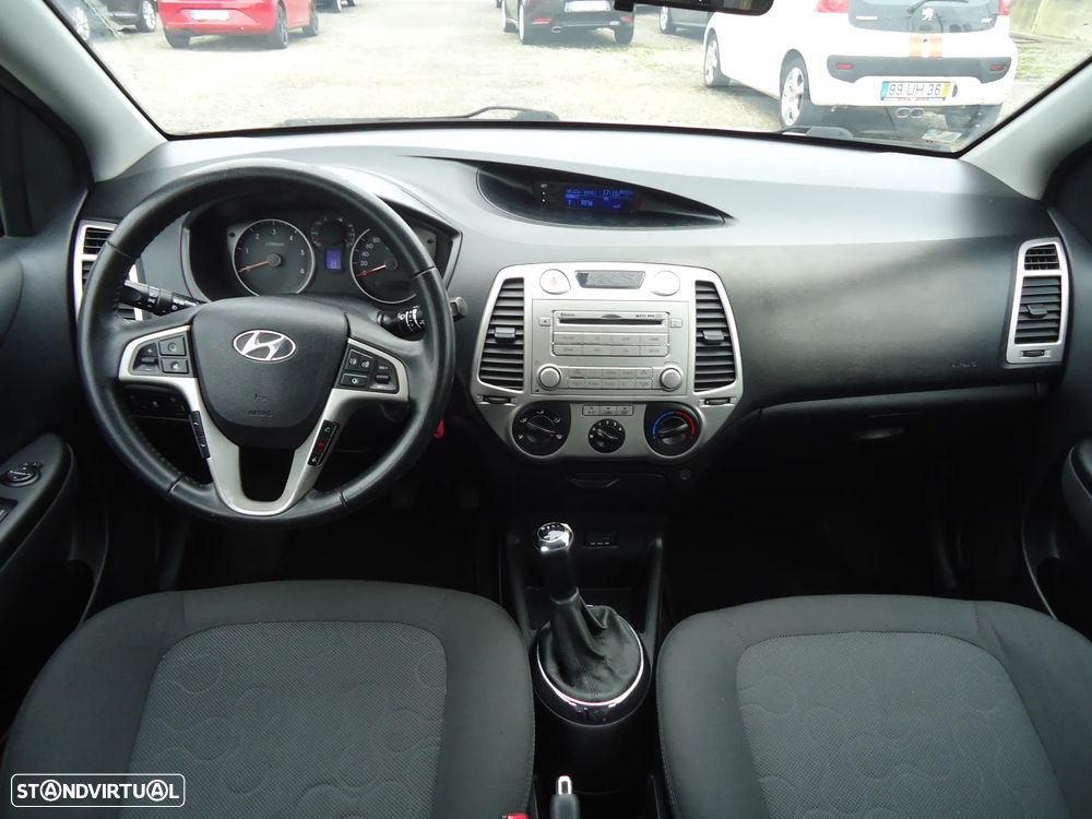 Hyundai i20 1.4 CRDI Comfort ESP - 5
