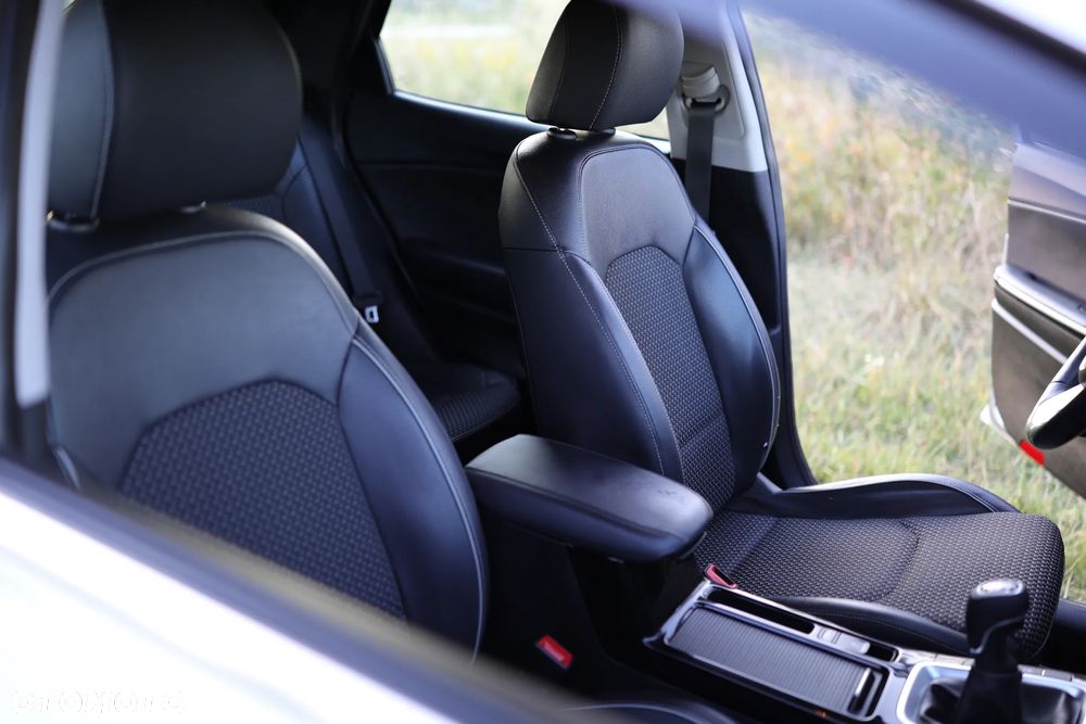 Kia XCeed 1.6 CRDi VISION - 24