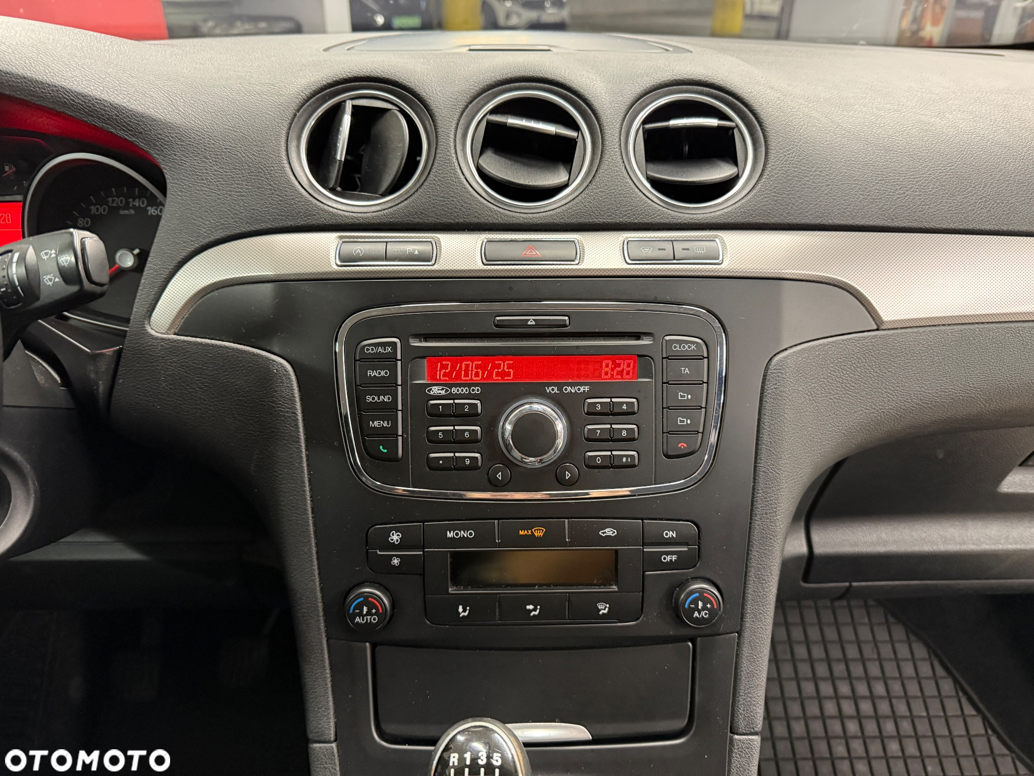 Ford S-Max 1.6 T Trend - 17