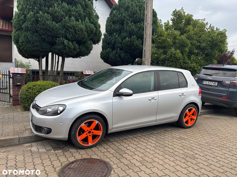 Volkswagen Golf 1.2 TSI BlueMotion Technology Comfortline - 2
