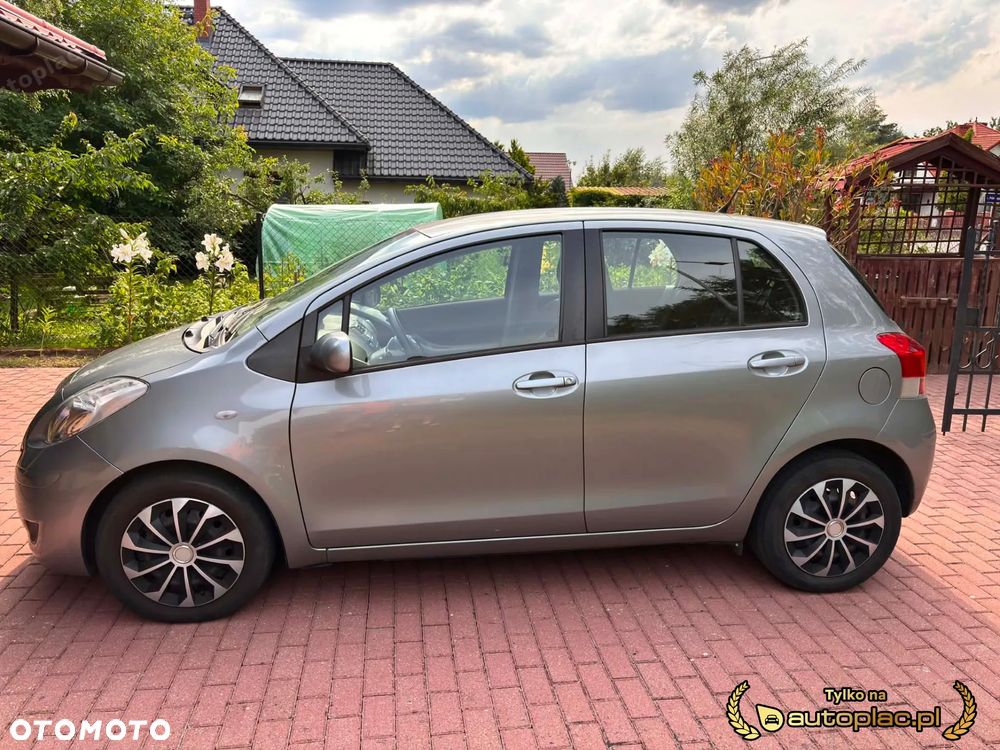 Toyota Yaris 1.33 Prestige - 4