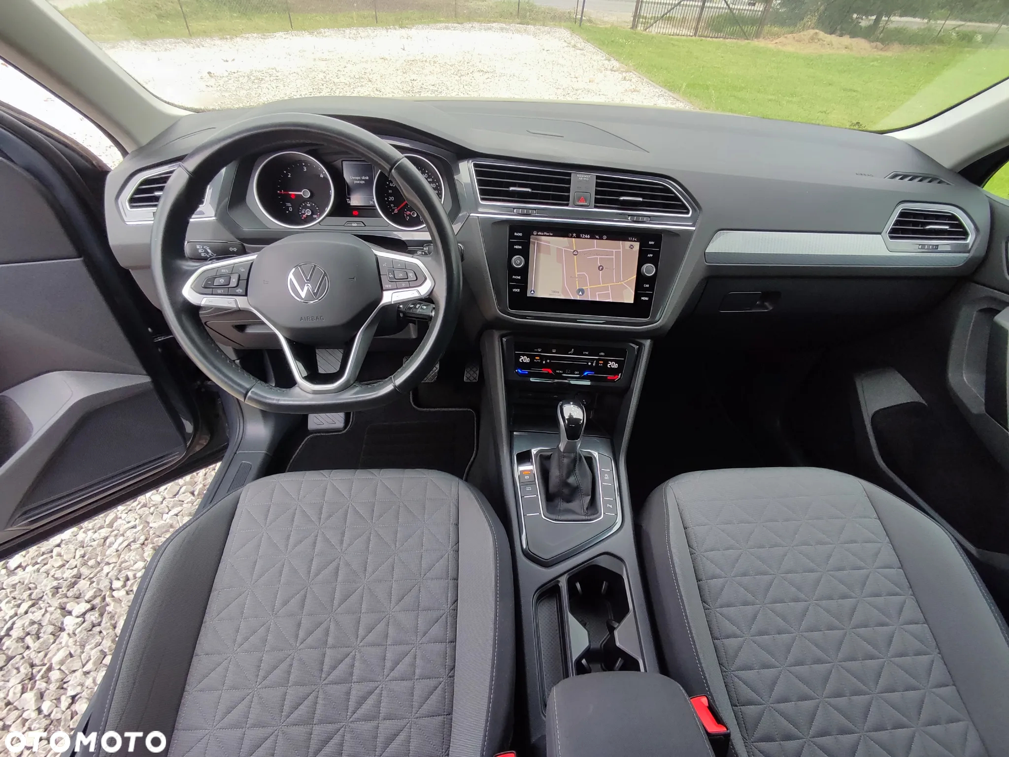 Volkswagen Tiguan - 8