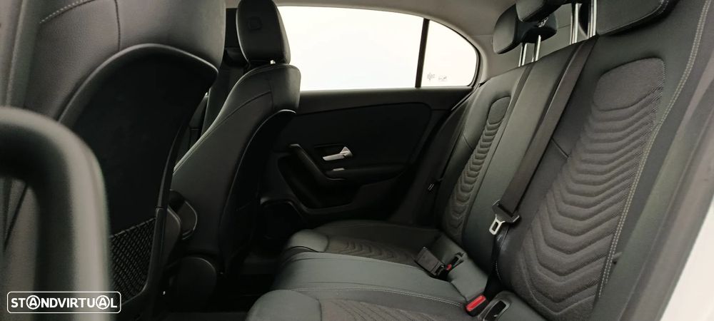 Mercedes-Benz A 200 Standard - 29