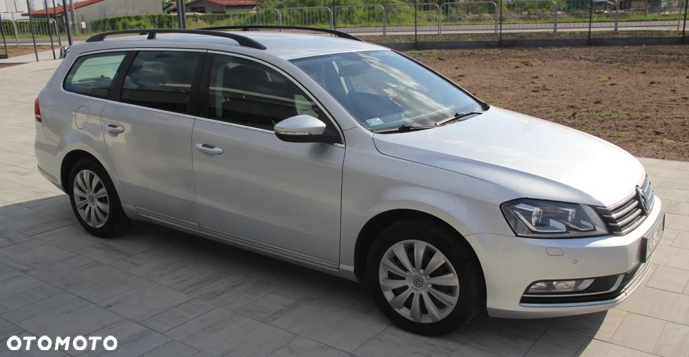 Volkswagen Passat 2.0 TDI Comfortline - 8