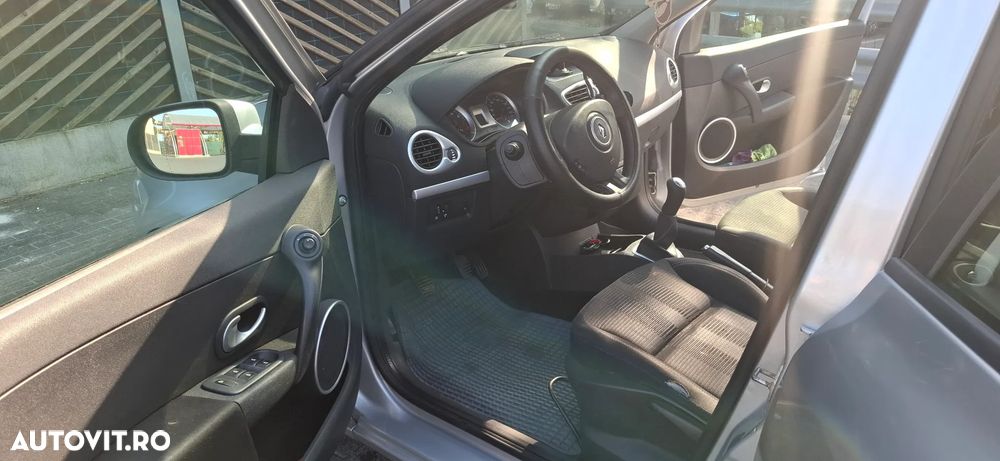 Renault Clio 1.2 16V 75 Dynamique - 3
