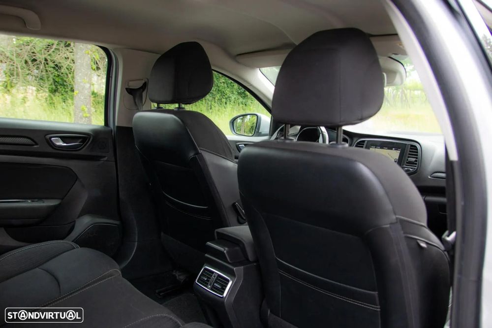 Renault Mégane Sport Tourer BLUE dCi 115 EDC BUSINESS EDITION - 17