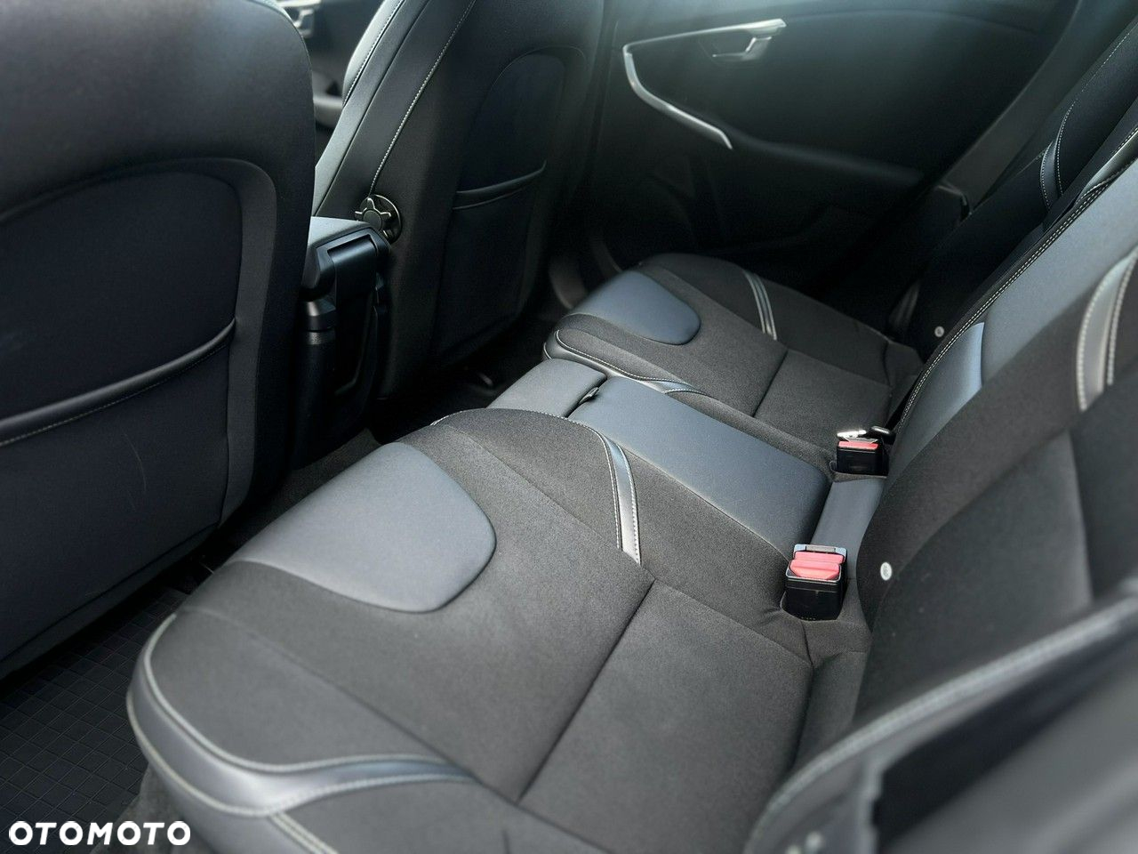 Volvo V40 D2 Drive-E Base - 35