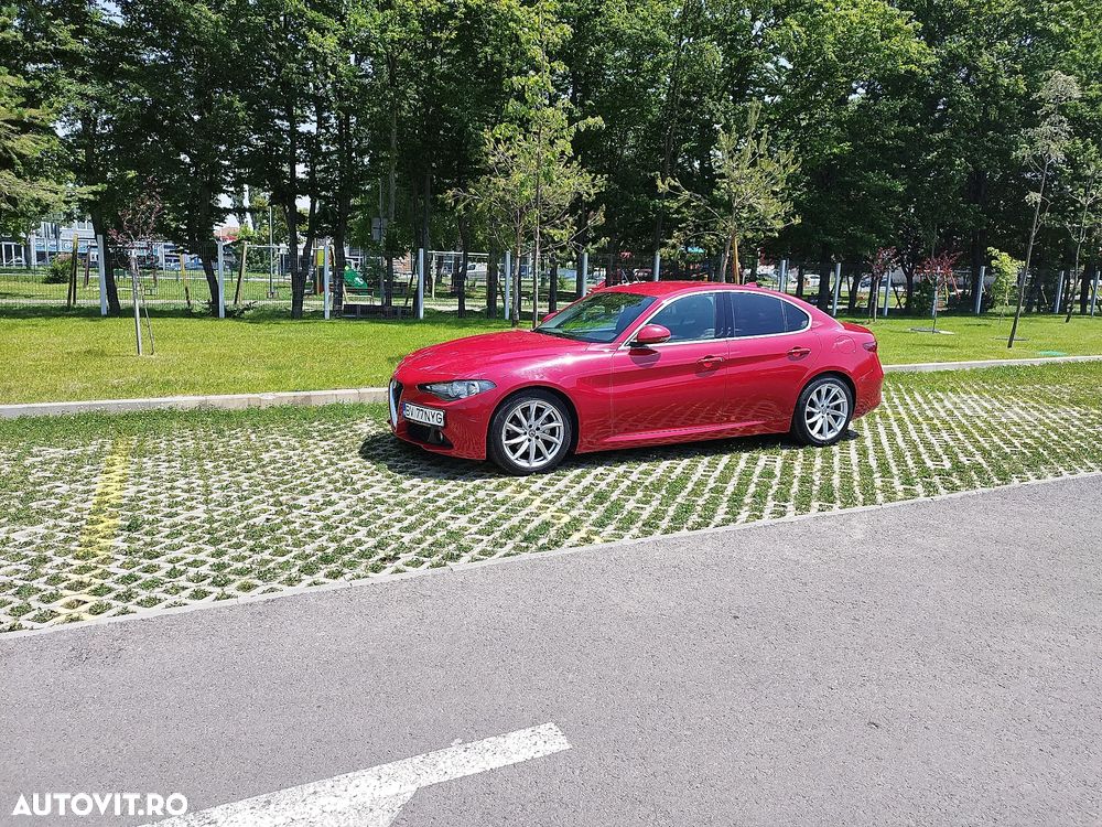 Alfa Romeo Giulia 2.0 Turbo 16V AT8 Business - 1