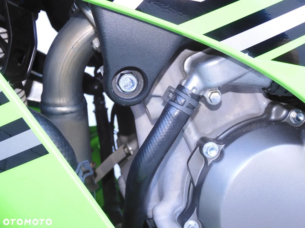 Kawasaki Ninja - 32