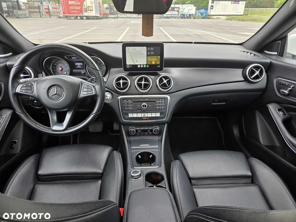 Mercedes-Benz CLA 250 4Matic 7G-DCT - 7