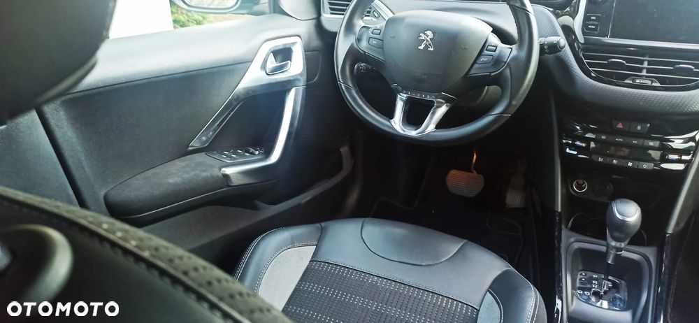 Peugeot 2008 1.2 Pure Tech GPF Crossway S&S EAT6 - 20