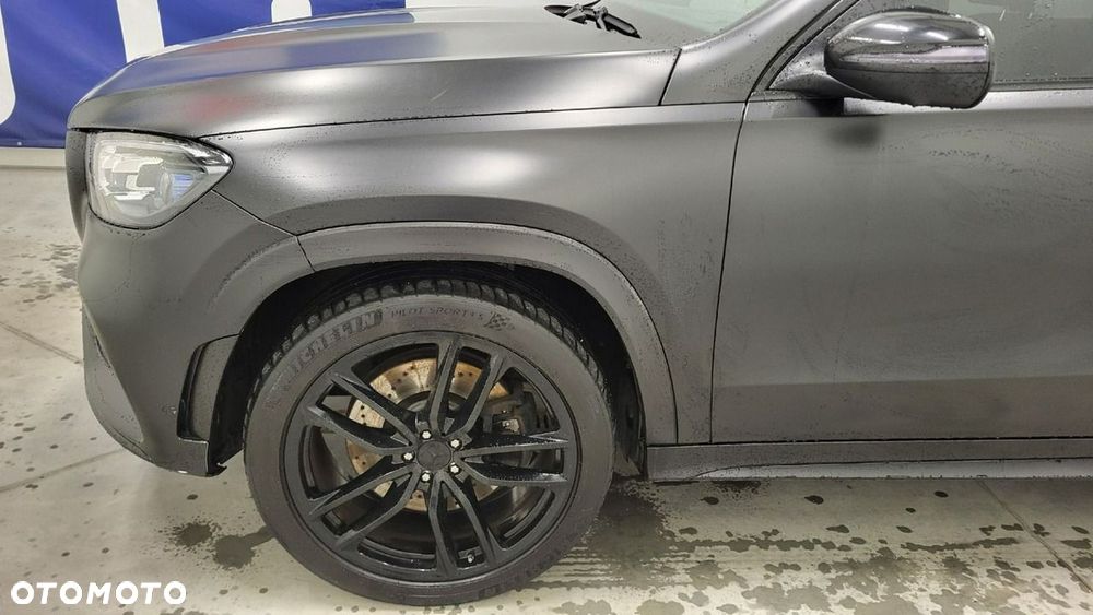 Mercedes-Benz GLS - 11