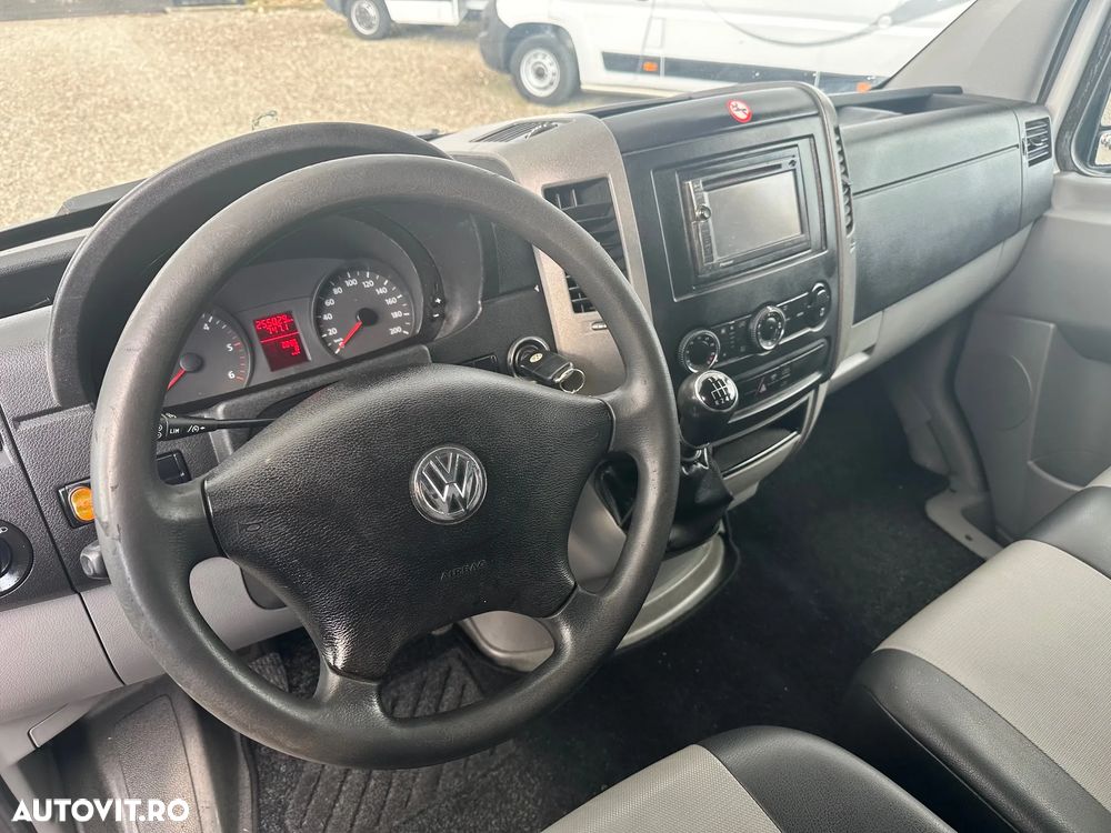 Volkswagen CRAFTER - 8