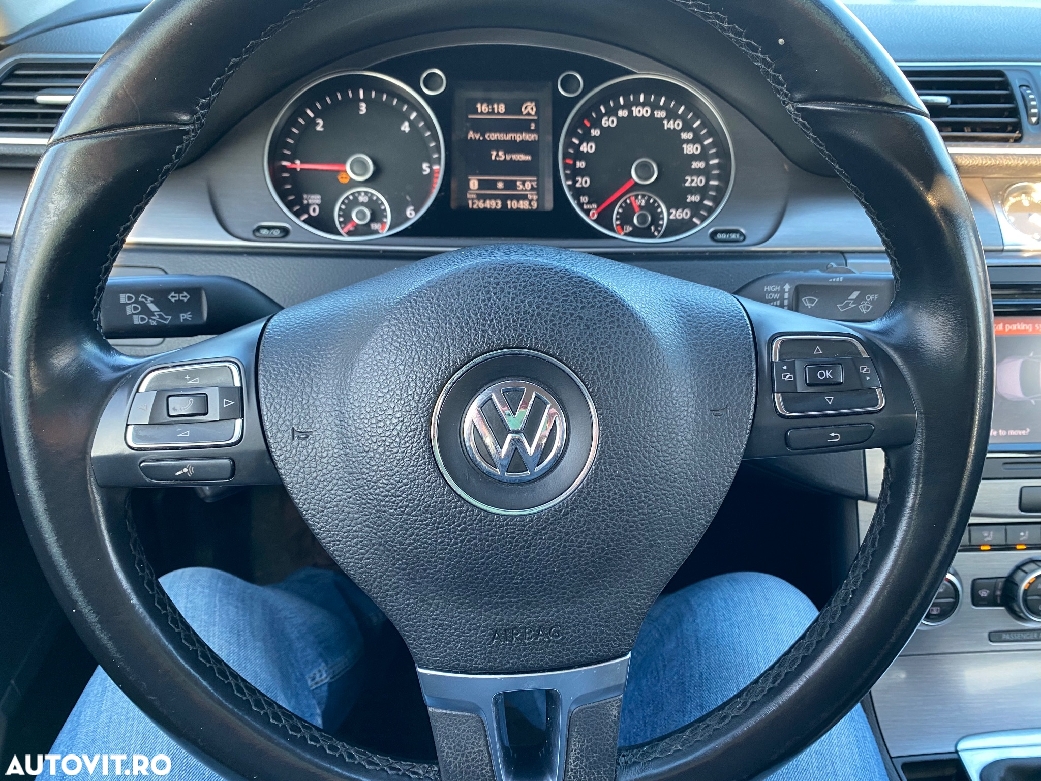 Volkswagen Passat 2.0 TDI BlueMotion Tehnology 4Motion Comfortline - 10