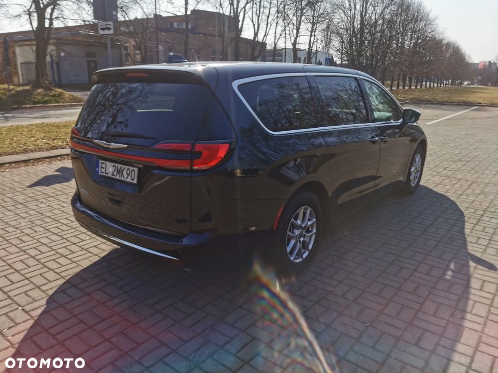 Chrysler Pacifica - 6