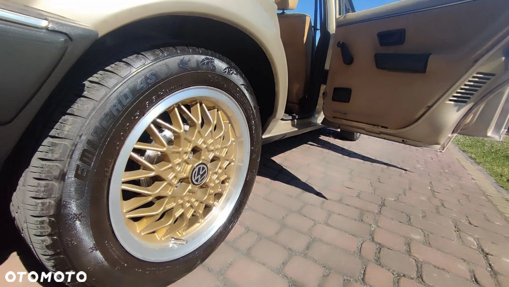 Volkswagen Passat - 9