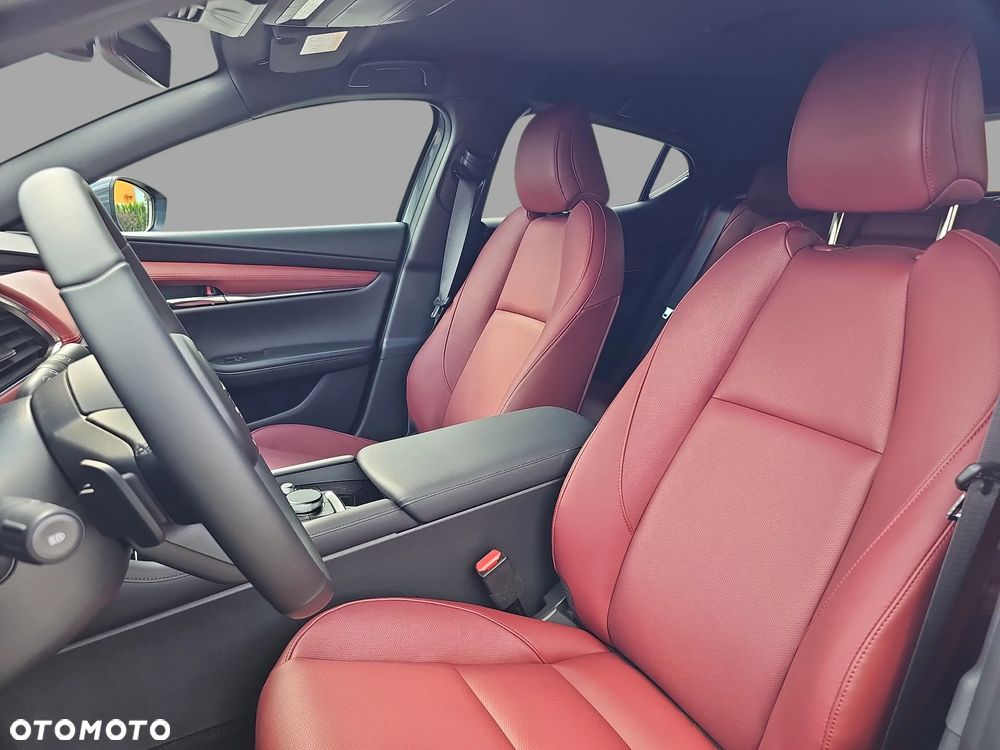 Mazda 3 2.0 mHEV Takumi - 13