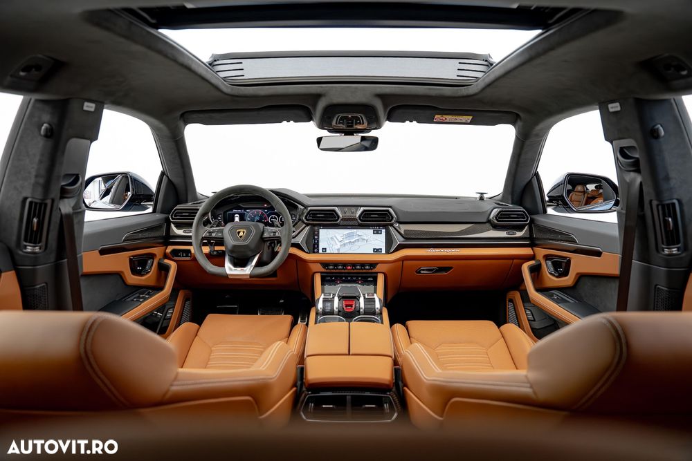 Lamborghini URUS Standard - 13