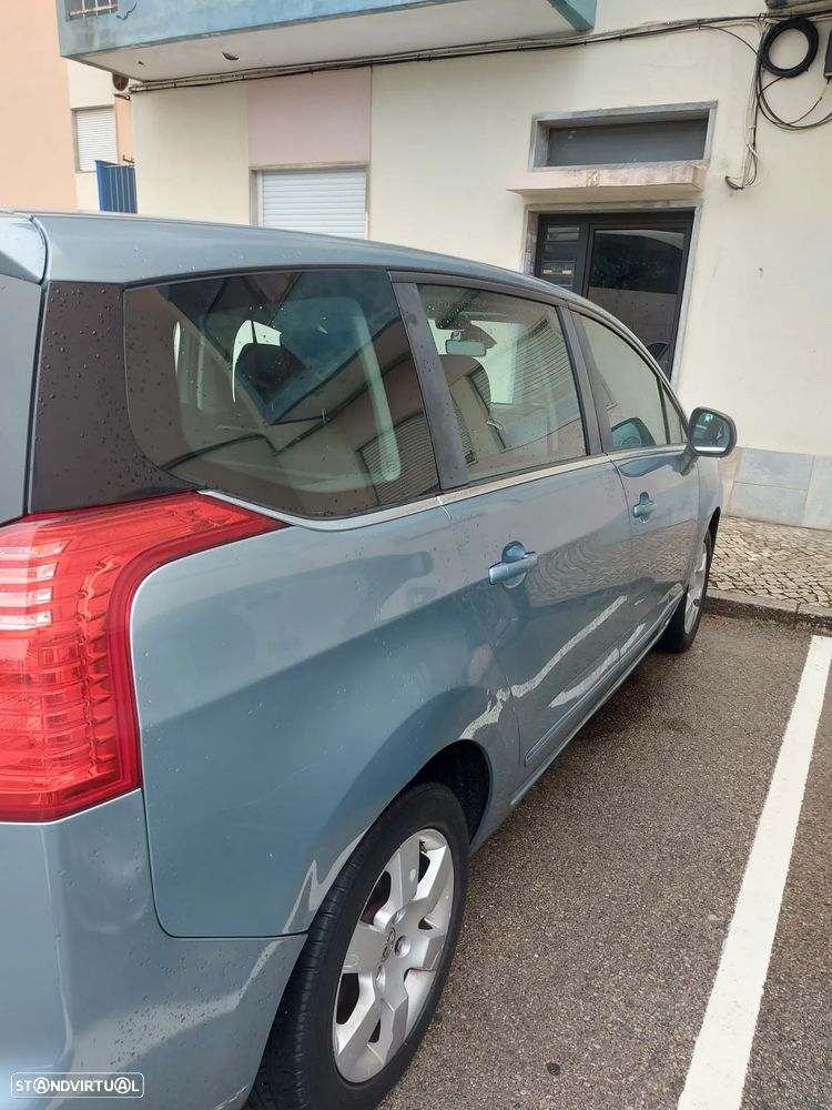 Peugeot 5008 - 2