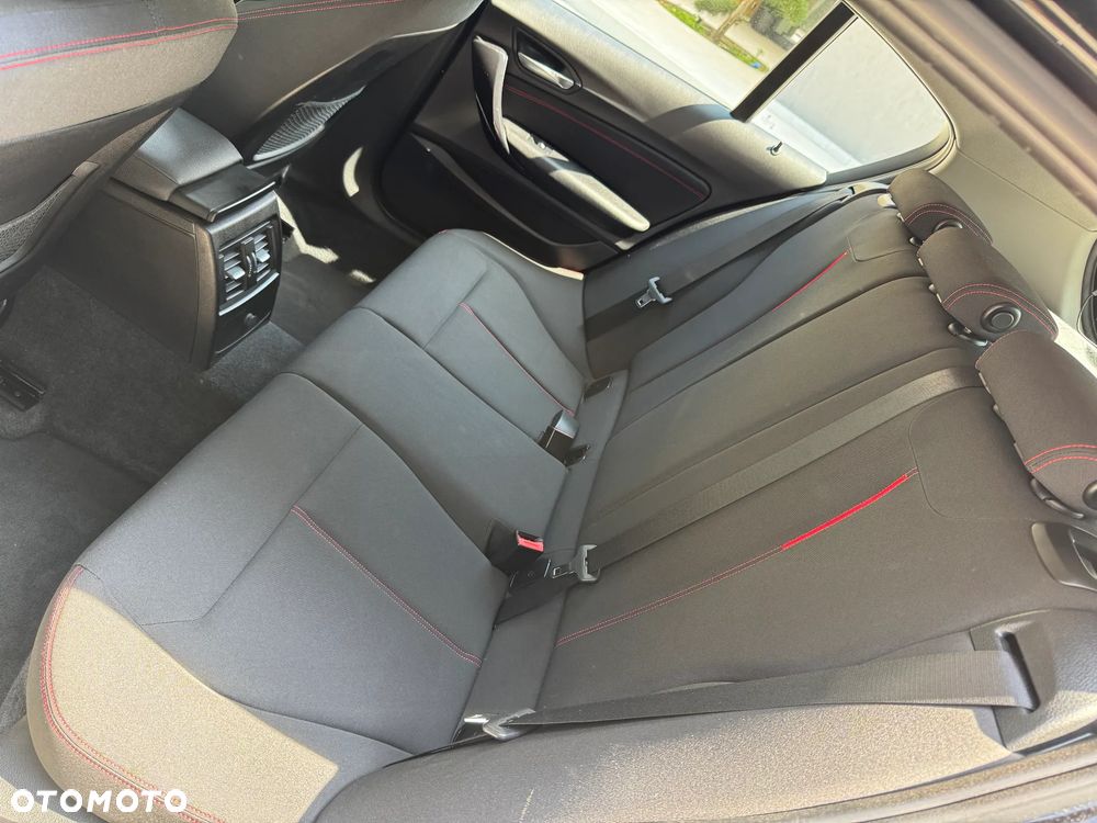 BMW Seria 1 116i Sport Line - 30