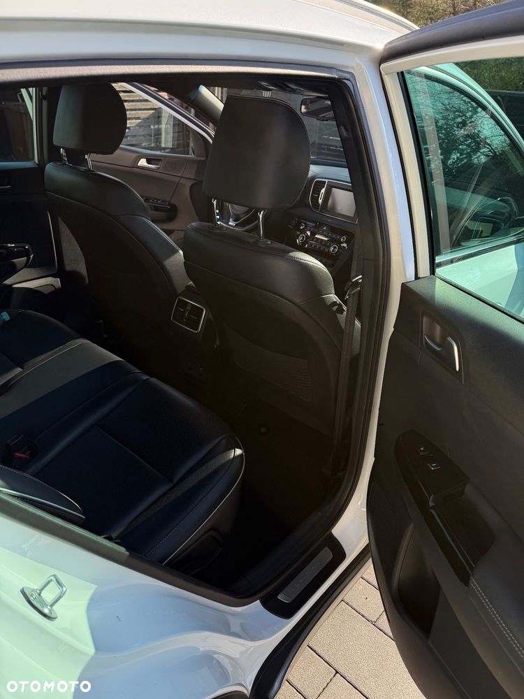 Kia Sportage 1.6 T-GDI AWD DCT GT LINE - 11