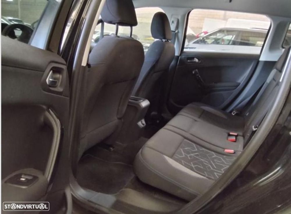 Peugeot 2008 - 4